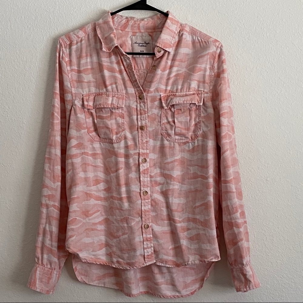 American Eagle Pink Camouflage Button Down Shirt